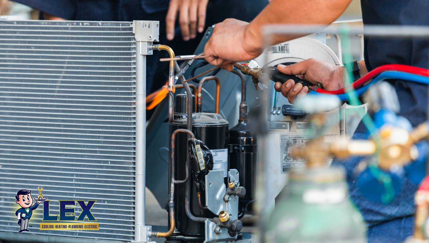 Professional HVAC Technician for Cooling System Maintenance